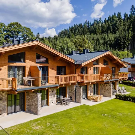 Tauernlodge Eben A2 شاليه أبين ايم بونغاو